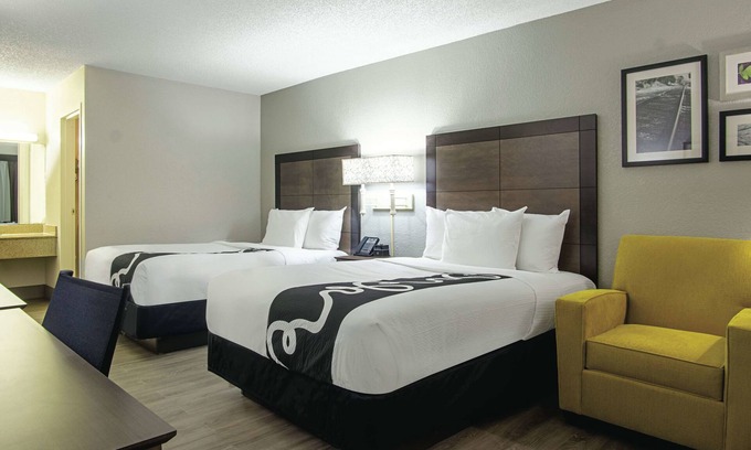 West Palm Beach Hotel | La Quinta Inn by Wyndham West Palm Beach - Florida Turnpike