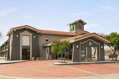 Southside Hotel | La Quinta Inn by Wyndham San Antonio Lackland