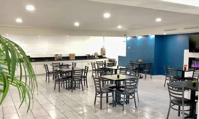 Stockton Hotel | La Quinta Inn by Wyndham Stockton