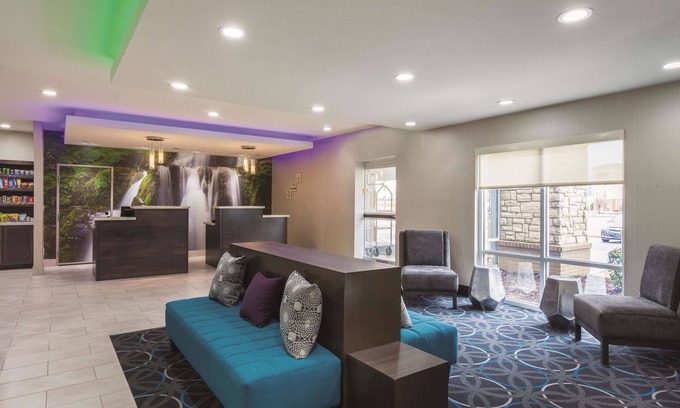 Hopkinsville Hotel | La Quinta Inn & Suites by Wyndham Hopkinsville