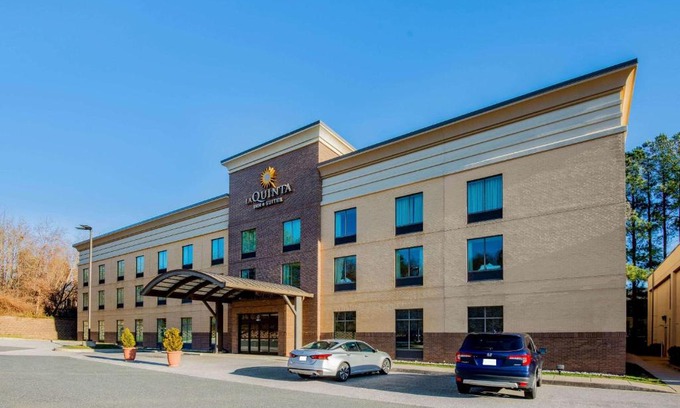 Edgewood Hotel | La Quinta Inn & Suites Bel Air I-95 Exit 77A
