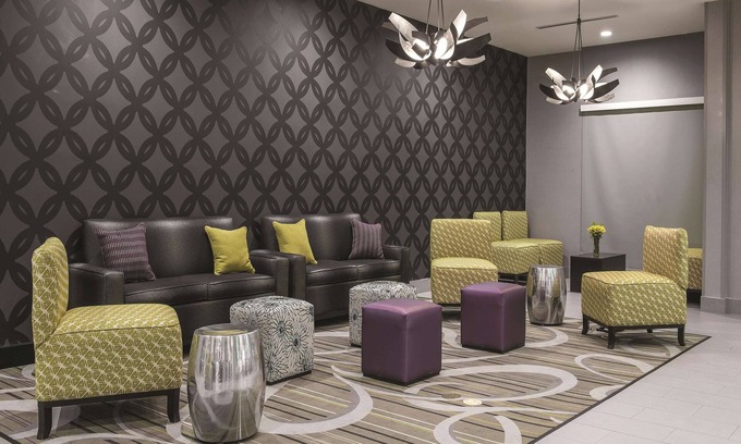 Fort Worth Hotel | La Quinta Inn & Suites by Wyndham Fort Worth West - I-30
