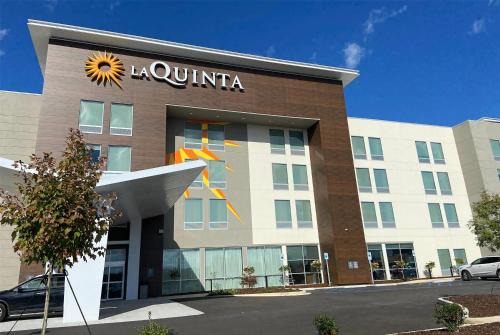 Jackson Hotel | La Quinta Inn & Suites by Wyndham Jackson