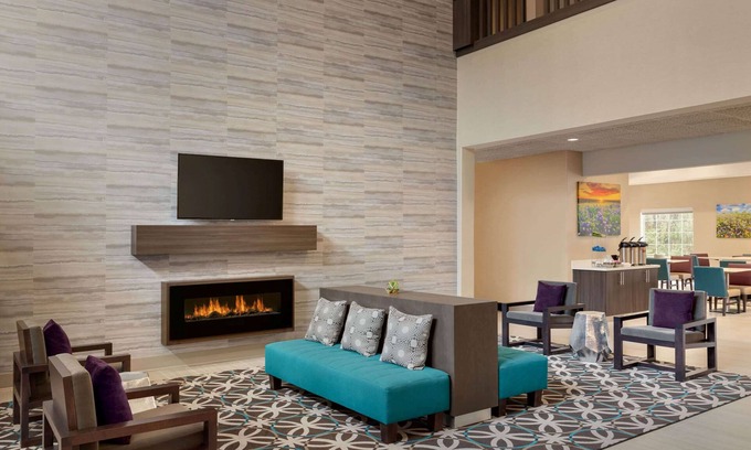 Longview Hotel | La Quinta Inn & Suites by Wyndham I-20 Longview South