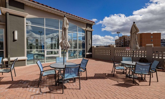 Gallup Hotel | La Quinta Inn & Suites by Wyndham Gallup
