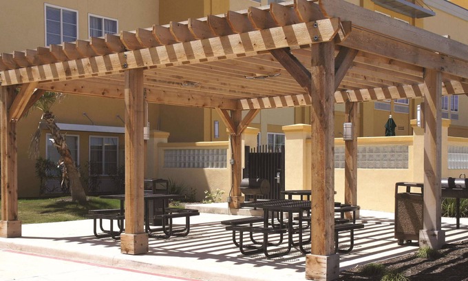 Cotulla Hotel | La Quinta Inn & Suites by Wyndham Cotulla