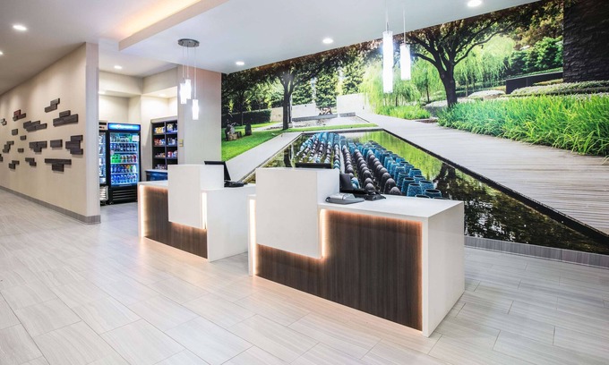 Park Central Hotel | La Quinta Inn & Suites by Wyndham Dallas - Richardson