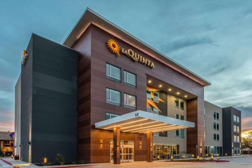 Galt Hotel | La Quinta Inn & Suites by Wyndham Galt Lodi North