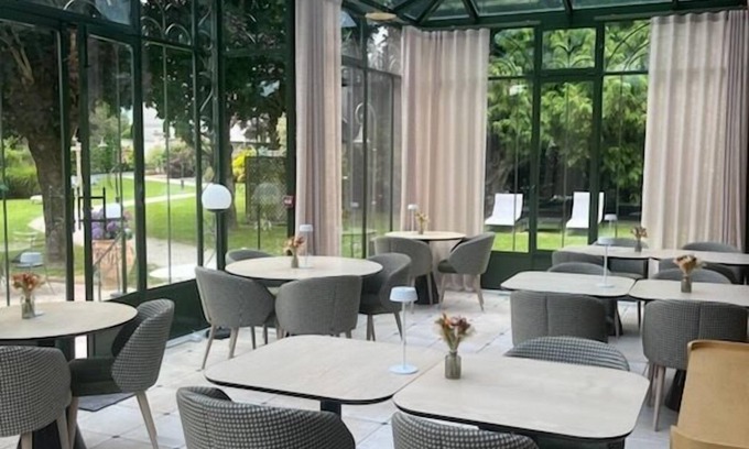 Marcey-les-Greves Hotel | La Ramade