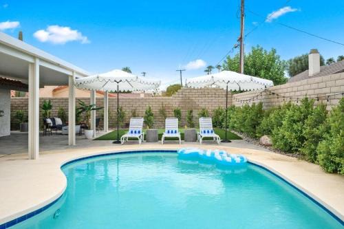Bermuda Dunes House | La Reina Inn - Pool - Ping Pong - Billiards