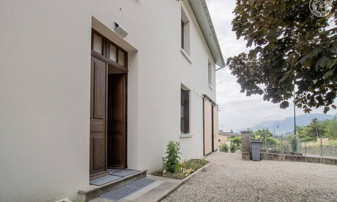Cruet House | LA RENCONTRE - CRUET
