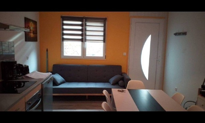 La Fere Apartment | La Riviera - Lovely and spacious studio apartment