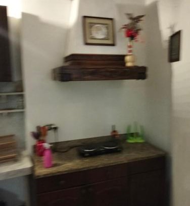 Mezzanego Apartment | La roccia
