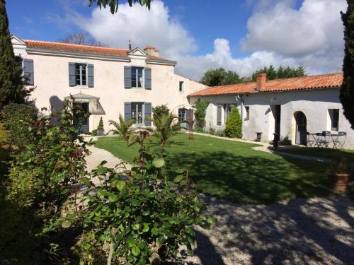 Nieul-sur-Mer House | La Rochelle L'ile de Ré Autrement