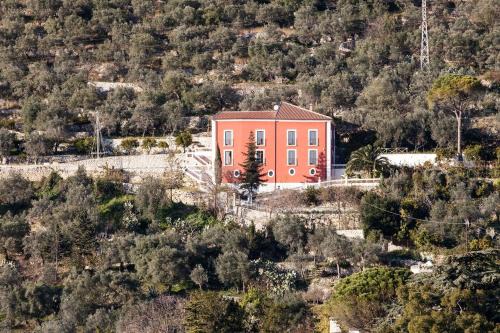 Piedimonte Matese House | La Rossa Fantastica