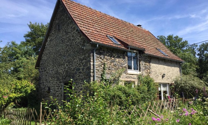 Mauriac House | LA RUCHE