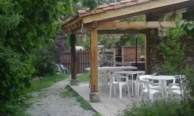 Alameda del Valle Cottage | La Sauca rural apartment for 4 people