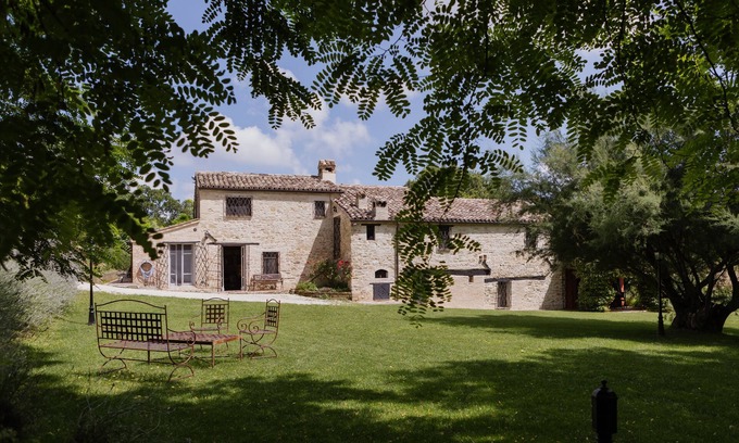 Treia Other | La Siesta private farmhouse for 10 with pool by Italian Apartments