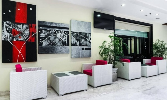 Nawanshahr Hotel | La Silver Leaf
