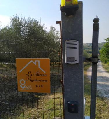 Falciano House | La Silvana B&B