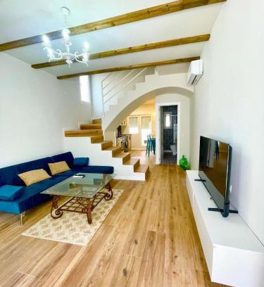 Torrejon de Velasco House | La Sonrisa de Niki