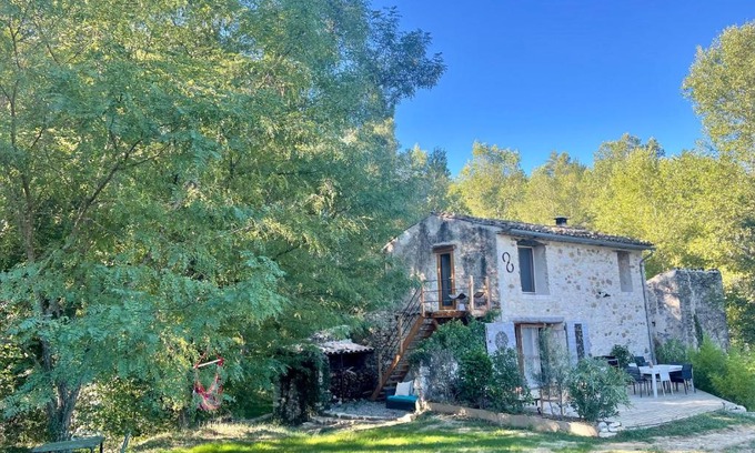 Rustrel House | La Source