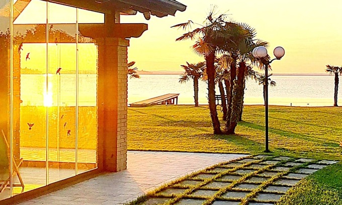 San Feliciano House | La Spiaggia by Interhome