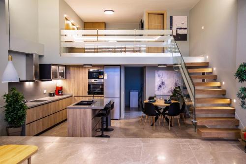 Pefki House | La Strada executive suite