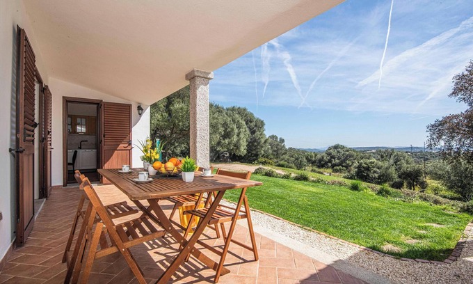 Telti Apartment | La Suara Manna, Telti, Italy