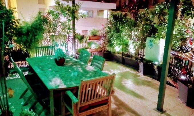 Liberation Apartment | la terrasse