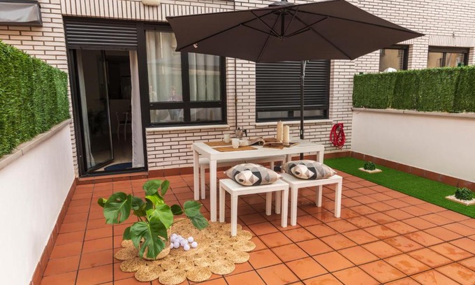 San Lazaro y Otero Apartment | LA TERRAZA DE LA VEGA - Ubicación inmejorable , wifi , terraza y parking gratuito