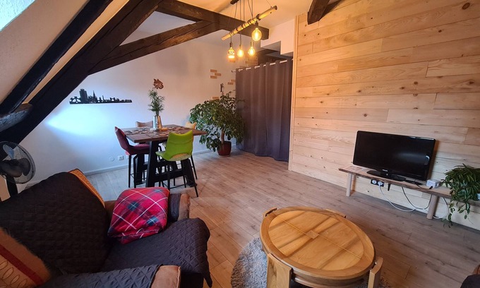 Thann Apartment | LA THANNOPEE - A charming home for backpackers