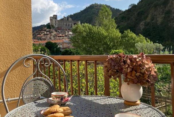Dolceacqua Apartment | La Tillanzia