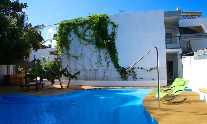 Trou aux Biches House | La Tonnelle