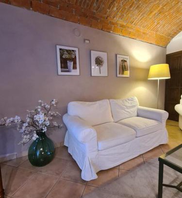 Caravino Apartment | La torretta 22