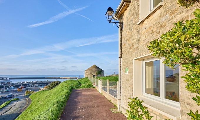 Port-en-Bessin-Huppain House | La Tour Vauban - Vue sur le port