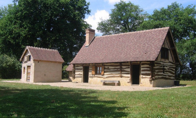 Thionne Cabin | La Tuilerie des Fougis