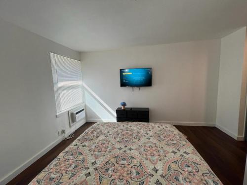 North Austin Civic Association Hotel | La Unica