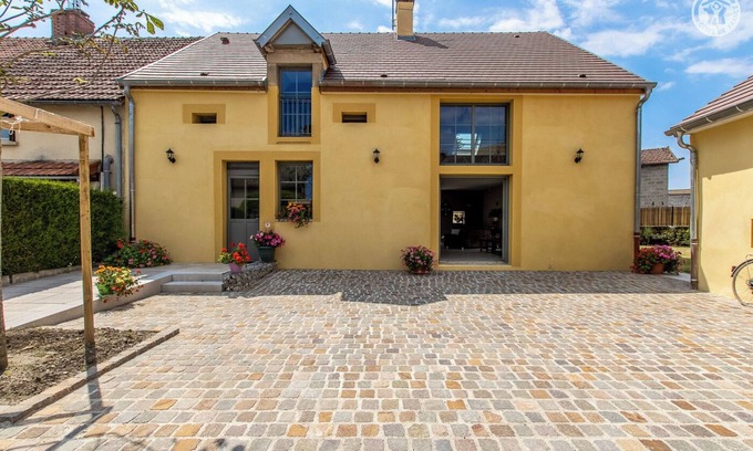 Dracy-Saint-Loup House | La Vallerie - DRACY SAINT LOUP