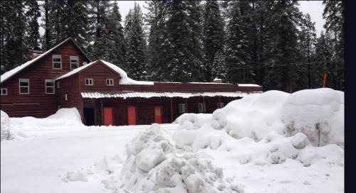 La Porte Cabin | La Veranda