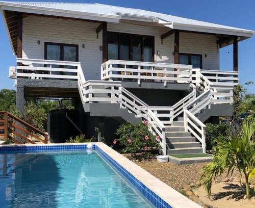 Caribbean Way House | La Vida Belize - Casa