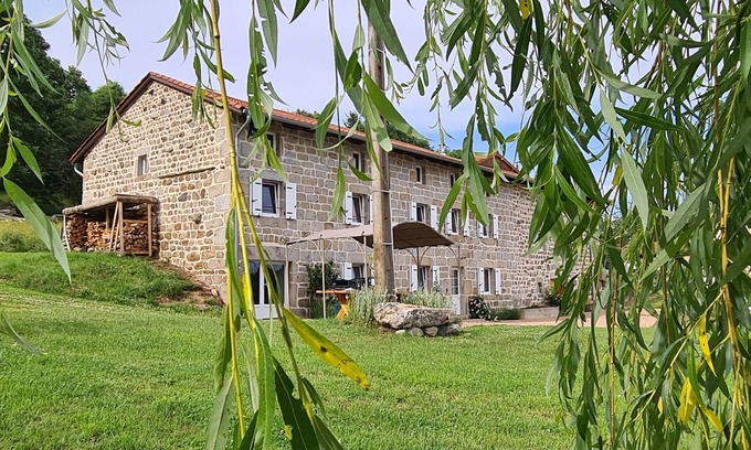 Saint-Antheme House | LA VIE D'ANCE: AUVERGNE NATURE COTTAGE