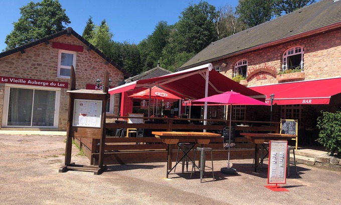 Saint-Agnan Hotel | La Vieille Auberge du Lac