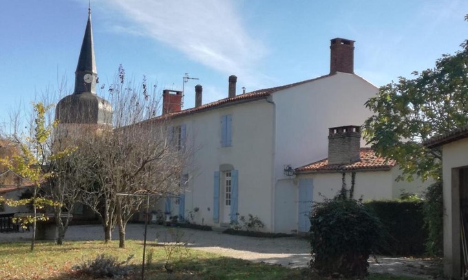 La Jonchere House | La Vieille Cure, SPA, Wifi à 20 min des plages