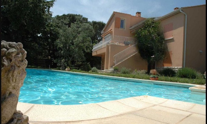 Villeneuve-les-Avignon Bed & Breakfast | La Vigne et L'Olivier B&B
