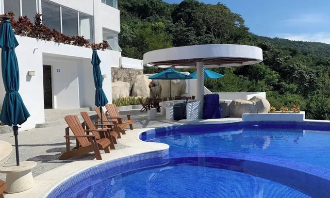 Playa Guitarron Apartment | La Villa de Almudena