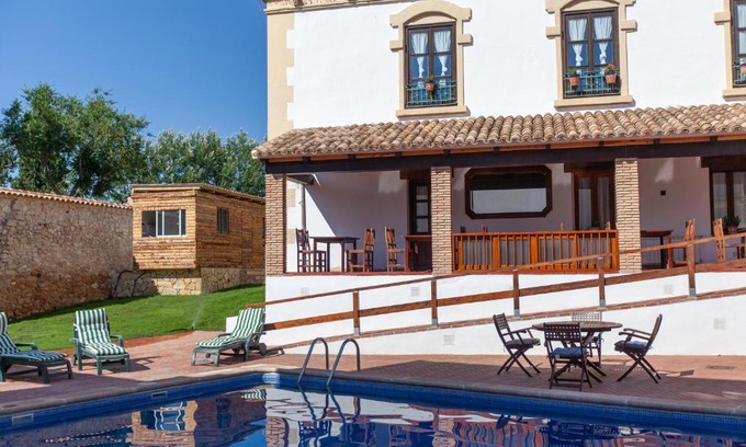 Olmedilla de Alarcon House | La Villa del Pantano