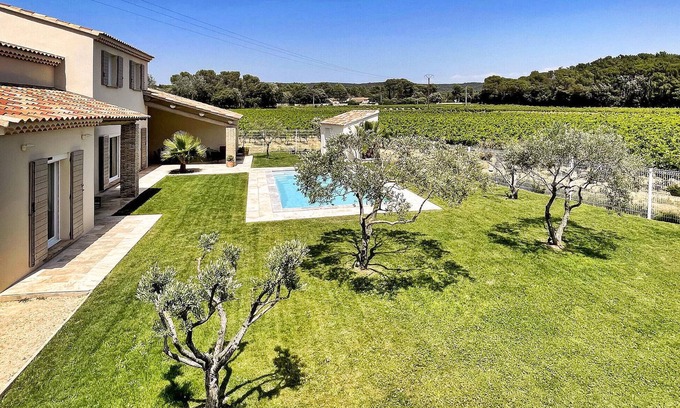 Uchaux House | La Villa Du Mont Ventoux