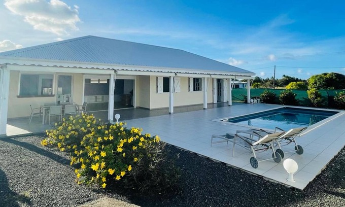 Dubedou Villa | La Villa Mya - Piscine Privative