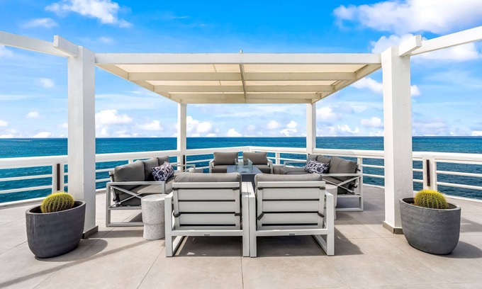 Lower Prince's Quarter Villa | La Villa Salee Summar